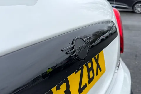 PE23ZBX Mini Hatch 2.0 John Cooper Works Steptronic Euro 6 (s/s) 3dr Thumbnail #37