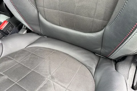 PE23ZBX Mini Hatch 2.0 John Cooper Works Steptronic Euro 6 (s/s) 3dr Thumbnail #41