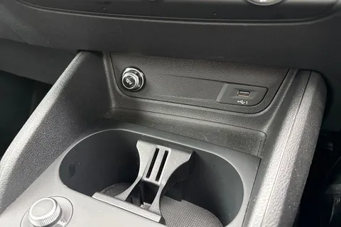 PN23MVL Audi Q2 Sport 35 TFSI  150 PS 6-speed Thumbnail #54