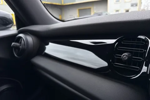 PE23ZBX Mini Hatch 2.0 John Cooper Works Steptronic Euro 6 (s/s) 3dr Thumbnail #55