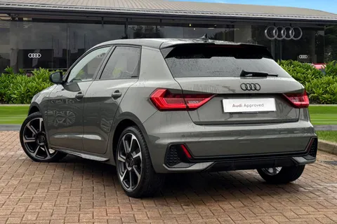 DP72HJV Audi A1 Black Edition 30 TFSI 110 PS S tronic Thumbnail #3