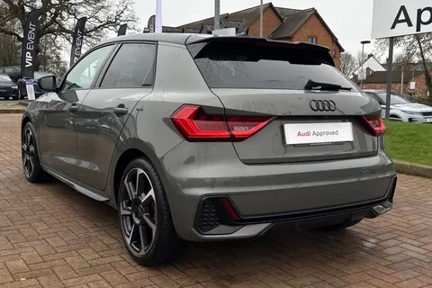DP72HJV Audi A1 Black Edition 30 TFSI 110 PS S tronic Thumbnail #9