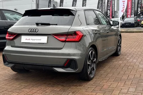 DP72HJV Audi A1 Black Edition 30 TFSI 110 PS S tronic Thumbnail #28