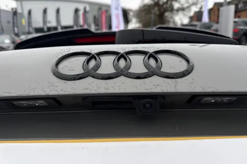 DP72HJV Audi A1 Black Edition 30 TFSI 110 PS S tronic Thumbnail #40