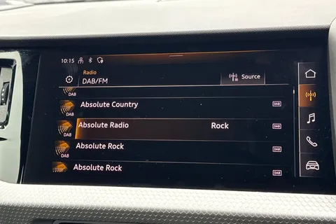 DP72HJV Audi A1 Black Edition 30 TFSI 110 PS S tronic Thumbnail #54