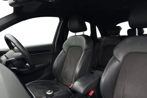 DE68EWP Audi Q3 2.0 TDI Black Edition Euro 6 (s/s) 5dr Thumbnail #12