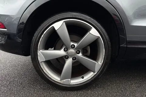 DE68EWP Audi Q3 2.0 TDI Black Edition Euro 6 (s/s) 5dr Thumbnail #25