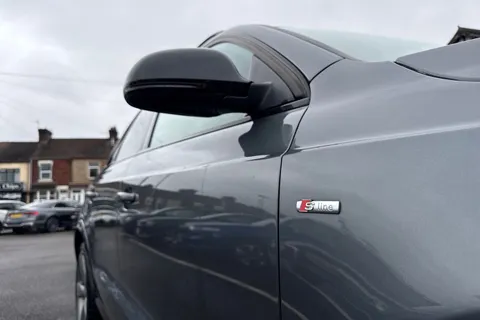 DE68EWP Audi Q3 2.0 TDI Black Edition Euro 6 (s/s) 5dr Thumbnail #29