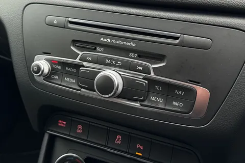 DE68EWP Audi Q3 2.0 TDI Black Edition Euro 6 (s/s) 5dr Thumbnail #40