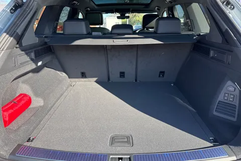 Volkswagen Touareg 3.0 TDI V6 Black Edition Tiptronic 4Motion Euro 6 (s/s) 5dr Thumbnail #7