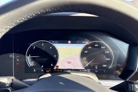 Volkswagen Touareg 3.0 TDI V6 Black Edition Tiptronic 4Motion Euro 6 (s/s) 5dr Thumbnail #38