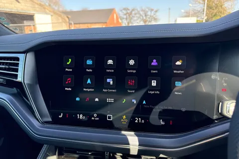 Volkswagen Touareg 3.0 TDI V6 Black Edition Tiptronic 4Motion Euro 6 (s/s) 5dr Thumbnail #44