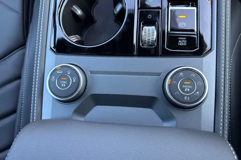 Volkswagen Touareg 3.0 TDI V6 Black Edition Tiptronic 4Motion Euro 6 (s/s) 5dr Thumbnail #45