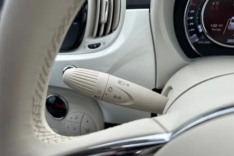 YC25ZTG FIAT 500 1.0 MHEV Top Euro 6 (s/s) 3dr Thumbnail #35