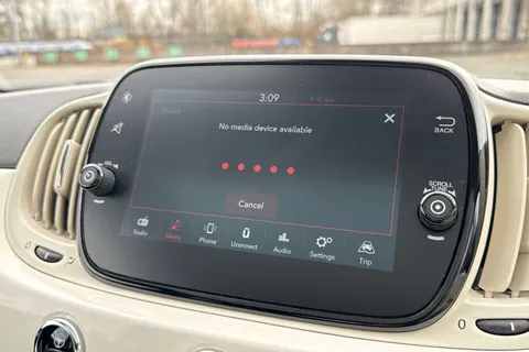 YC25ZTG FIAT 500 1.0 MHEV Top Euro 6 (s/s) 3dr Thumbnail #42