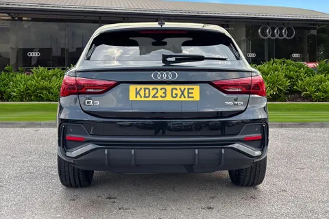KD23GXE Audi Q3 Black Edition 35 TDI  150 PS S tronic Thumbnail #5