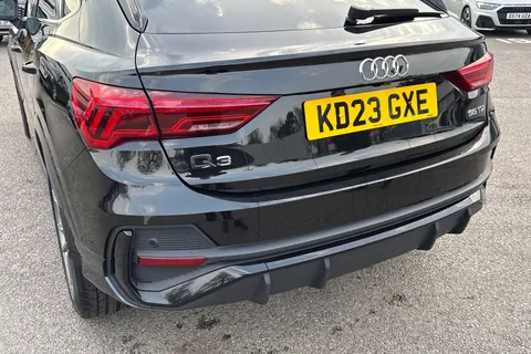 KD23GXE Audi Q3 Black Edition 35 TDI  150 PS S tronic Thumbnail #9