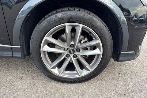 KD23GXE Audi Q3 Black Edition 35 TDI  150 PS S tronic Thumbnail #11