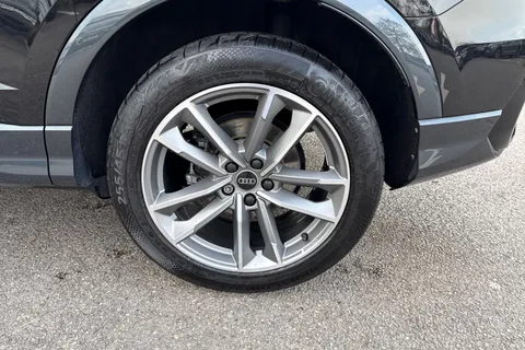 KD23GXE Audi Q3 Black Edition 35 TDI  150 PS S tronic Thumbnail #12