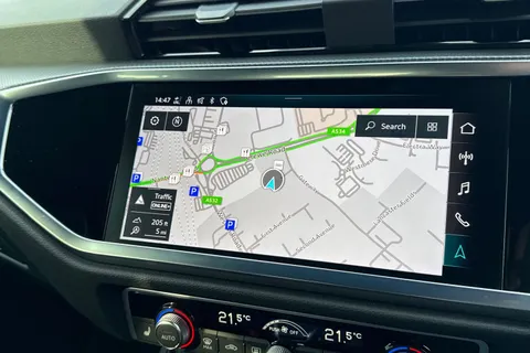 KD23GXE Audi Q3 Black Edition 35 TDI  150 PS S tronic Thumbnail #18