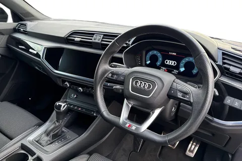 KD23GXE Audi Q3 Black Edition 35 TDI  150 PS S tronic Thumbnail #19