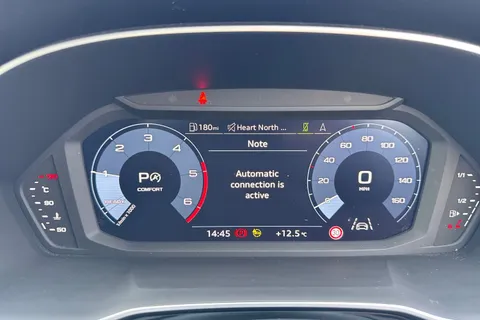 KD23GXE Audi Q3 Black Edition 35 TDI  150 PS S tronic Thumbnail #30