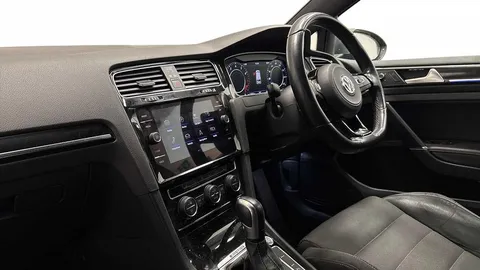 HJ20FDL Volkswagen Golf 2.0 TSI 300 R 5dr 4MOTION DSG Thumbnail #2