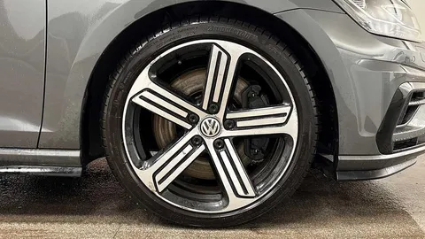 HJ20FDL Volkswagen Golf 2.0 TSI 300 R 5dr 4MOTION DSG Thumbnail #6