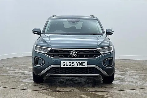 GL25YWE Volkswagen T-Roc 1.5 TSI Match 5dr DSG ⭐Keyless Access, Rear view camera, Rear tinted glass Thumbnail #9