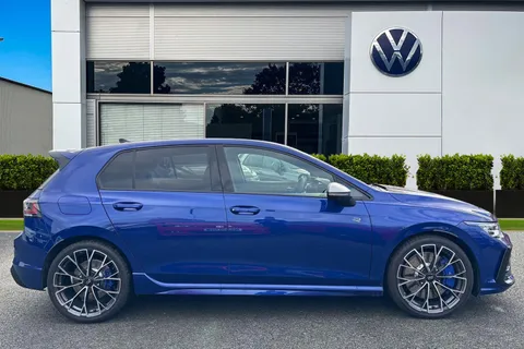 DF75WOR Volkswagen Golf 2.0 TSI 333 R 4Motion 5dr DSG | Heated Seats | Pan Roof Thumbnail #4