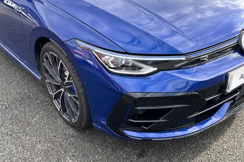 DF75WOR Volkswagen Golf 2.0 TSI 333 R 4Motion 5dr DSG | Heated Seats | Pan Roof Thumbnail #9