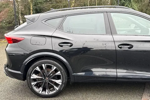 KR25NUJ CUPRA Formentor 2.0 TSI VZ2 DSG 4Drive Euro 6 (s/s) 5dr Thumbnail #32