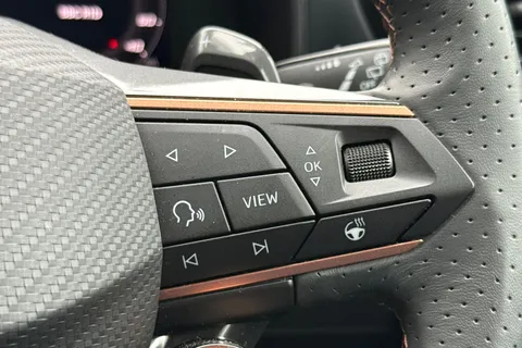 KR25NUJ CUPRA Formentor 2.0 TSI VZ2 DSG 4Drive Euro 6 (s/s) 5dr Thumbnail #45