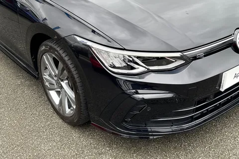 DE22RXD Volkswagen Golf 1.5 TSI R-Line 5dr | Adaptive Cruise Control | Rear Tinted Glass Thumbnail #10