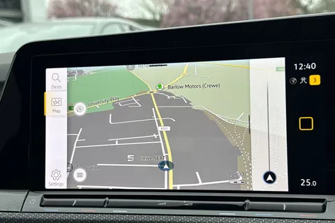 DE22RXD Volkswagen Golf 1.5 TSI R-Line 5dr | Adaptive Cruise Control | Rear Tinted Glass Thumbnail #18