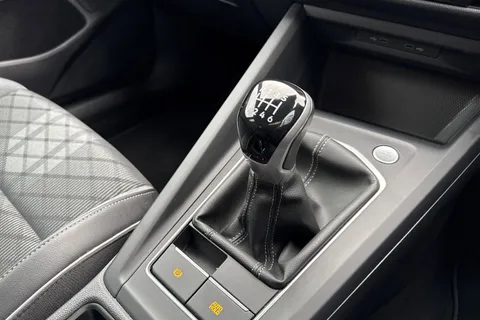 DE22RXD Volkswagen Golf 1.5 TSI R-Line 5dr | Adaptive Cruise Control | Rear Tinted Glass Thumbnail #24