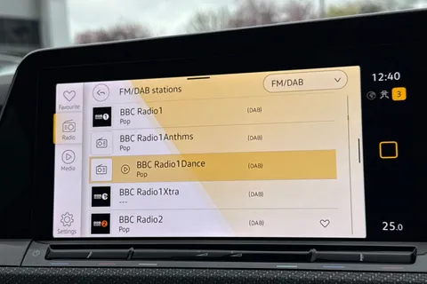 DE22RXD Volkswagen Golf 1.5 TSI R-Line 5dr | Adaptive Cruise Control | Rear Tinted Glass Thumbnail #29