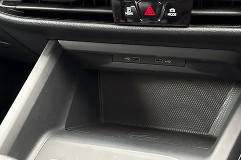 DE22RXD Volkswagen Golf 1.5 TSI R-Line 5dr | Adaptive Cruise Control | Rear Tinted Glass Thumbnail #36