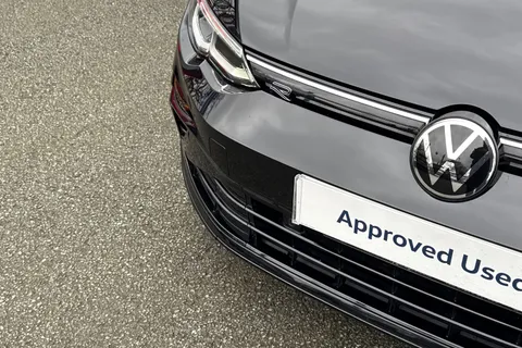 DE22RXD Volkswagen Golf 1.5 TSI R-Line 5dr | Adaptive Cruise Control | Rear Tinted Glass Thumbnail #42