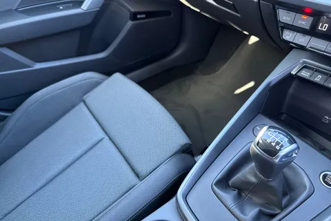 19 of 57 for Audi A3 1.5 TFSI Sport Sportback Euro 6 (s/s) 5dr