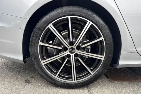 10 of 65 for Audi A6 Avant Avant Black Edition 40 TFSI 204 PS S tronic