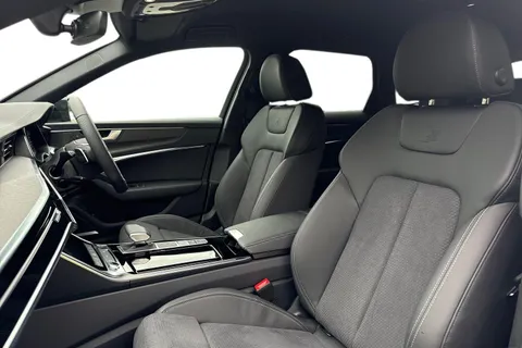 15 of 65 for Audi A6 Avant Avant Black Edition 40 TFSI 204 PS S tronic