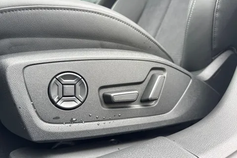 38 of 65 for Audi A6 Avant Avant Black Edition 40 TFSI 204 PS S tronic