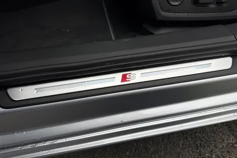 39 of 65 for Audi A6 Avant Avant Black Edition 40 TFSI 204 PS S tronic