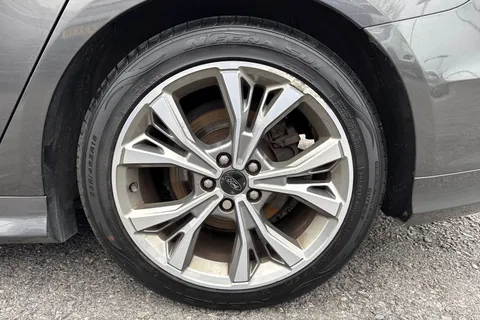 CE18BAV Ford Mondeo 2.0 TDCi ST-Line Euro 6 (s/s) 5dr Thumbnail #11