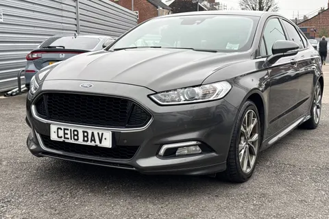 CE18BAV Ford Mondeo 2.0 TDCi ST-Line Euro 6 (s/s) 5dr Thumbnail #26