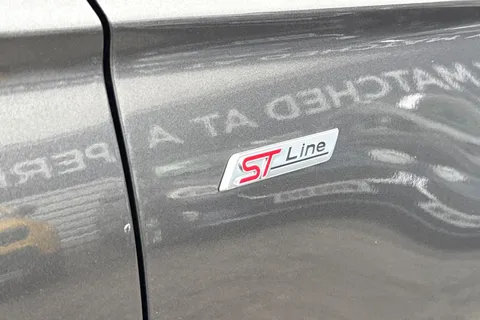 CE18BAV Ford Mondeo 2.0 TDCi ST-Line Euro 6 (s/s) 5dr Thumbnail #28