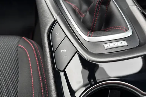 CE18BAV Ford Mondeo 2.0 TDCi ST-Line Euro 6 (s/s) 5dr Thumbnail #48