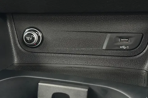 PG73XXL Audi Q2 Sport 30 TFSI  110 PS 6-speed Thumbnail #39