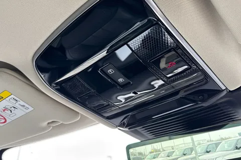 KW24LAO Land Rover Range Rover 3.0 P460e HSE 5dr Thumbnail #25